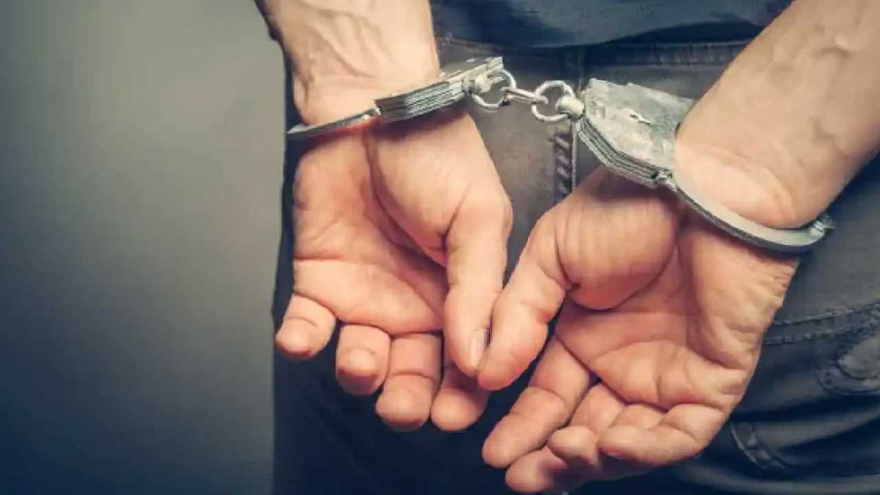 Hyderabad | ఇదేం పాడుబుద్ధి.. మహిళ స్నానం చేస్తుండగా వీడియో