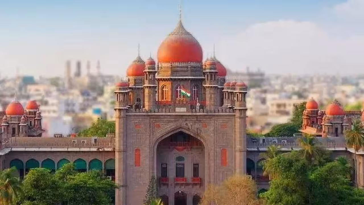 High Court issues Notices | ఎమ్మెల్సీలు తాతా మధు, నవీన్రెడ్డికి హైకోర్టు నోటీసులు