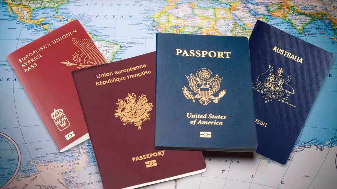 Indian Passport | 10 స్థానాలు మెరుగు పరుచుకున్న భారత పోస్పోర్టు.. ఇప్పుడు ర్యాంకు ఎంతంటే..?