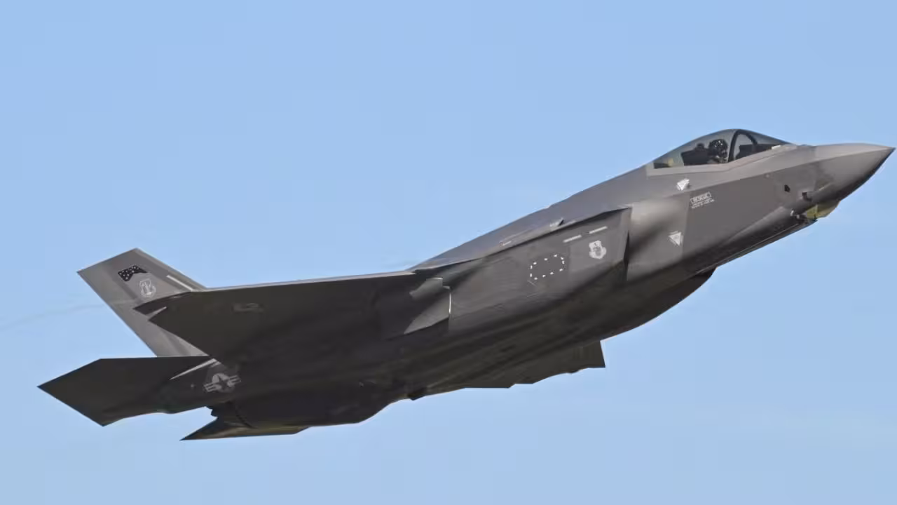 F-35 Fighter Jet | అమెరికా ఎఫ్-35 ఫైటర్ జెట్ ఎమర్జెన్సీ ల్యాండింగ్.. తామే దాడిచేశామన్న ఐఆర్జీసీ