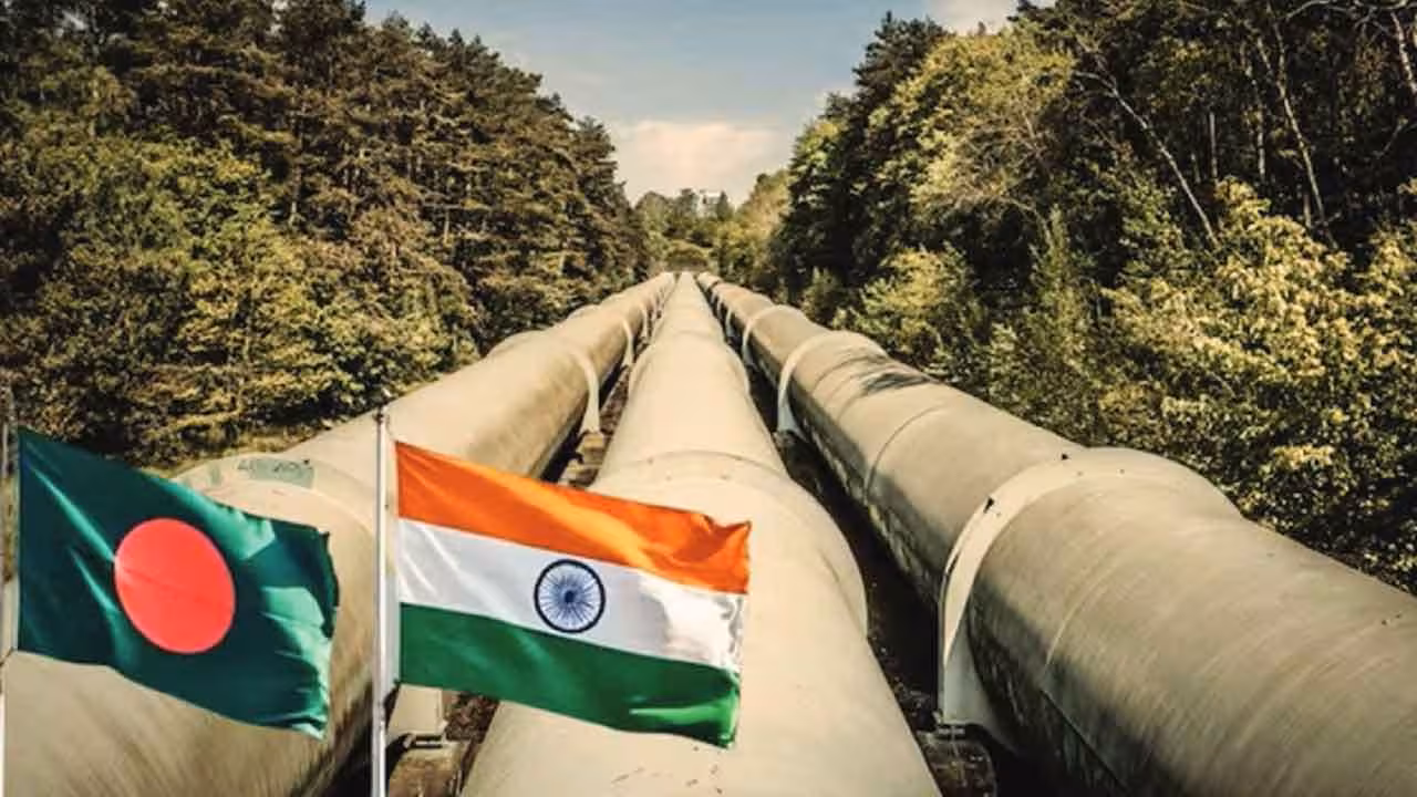 India | బంగ్లాదేశ్కు 5వేల టన్నుల డీజిల్ను పంపిన భారత్.. ఒప్పందంలో భాగంగానే..
