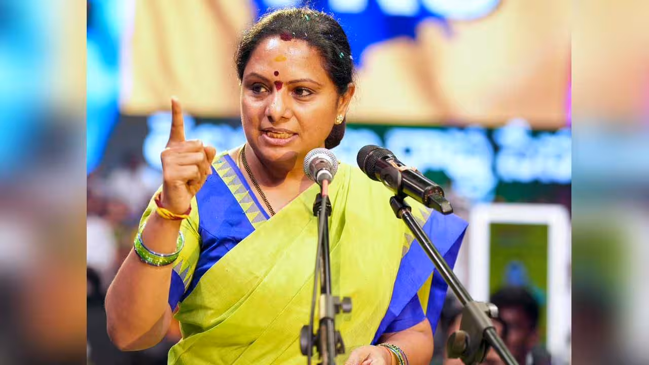 Kavitha | ఏమున్నా నేన్ ఆధారాలతోనే మాట్లాడ్తా.. నాతో పెట్టుకోకు: కేటీఆర్కు కవిత వార్నింగ్