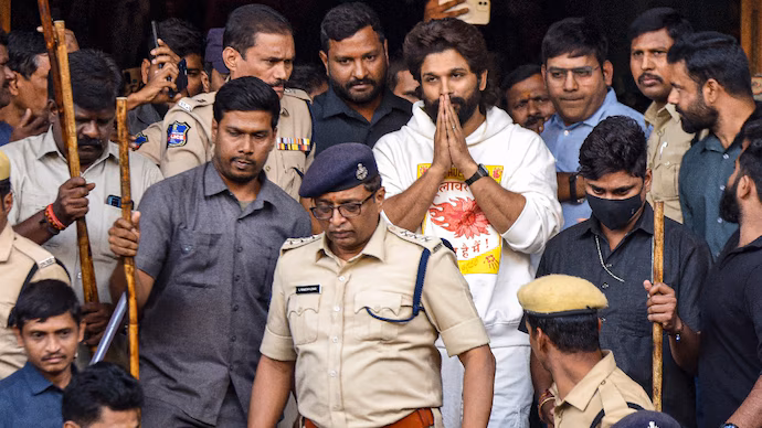 Sandhya Theatre Case | సంధ్య థియేటర్ తొక్కిసలాట కేసుపై కోర్టు కీలక ఆదేశాలు – ఏం చెప్పిందంటే?