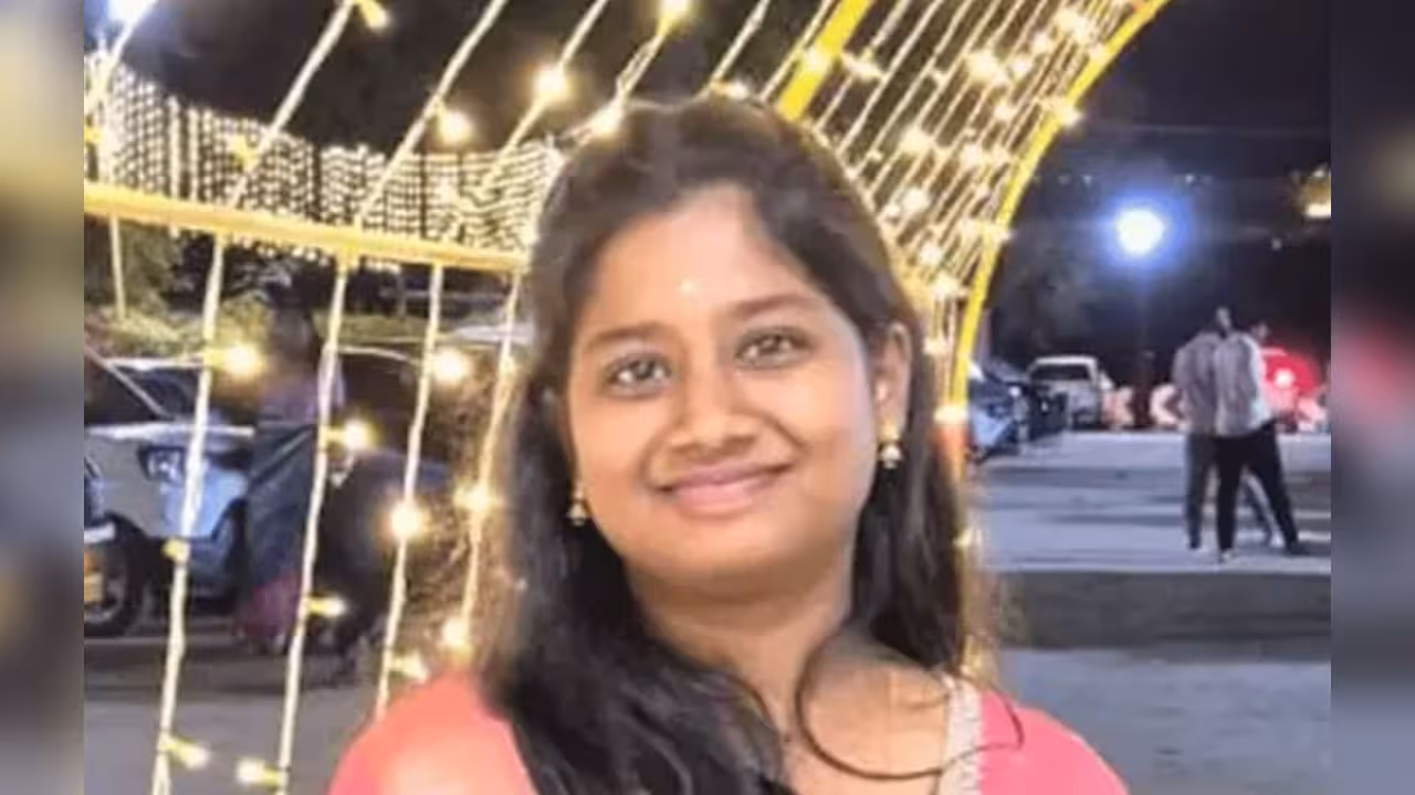 NEET Aspirant Suicide | మళ్లీ పరీక్ష రాయాలంటే భయంగా ఉంది.. మరో నీట్ విద్యార్థిని ఆత్మహత్య