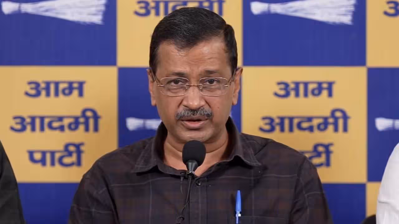 Arvind Kejriwal | పెట్రోల్ బంకుల్లో ఇంధనాన్ని ఆప్షనల్ చేయాలి.. ప్రధాని మోదీకి లేఖ రాసిన కేజ్రీవాల్