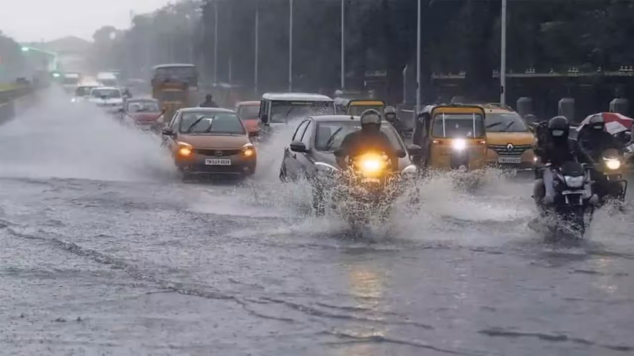 Rain Alert | తెలంగాణలో భారీ వర్షాలు.. అలెర్ట్ జారీ చేసిన వాతావరణ కేంద్రం