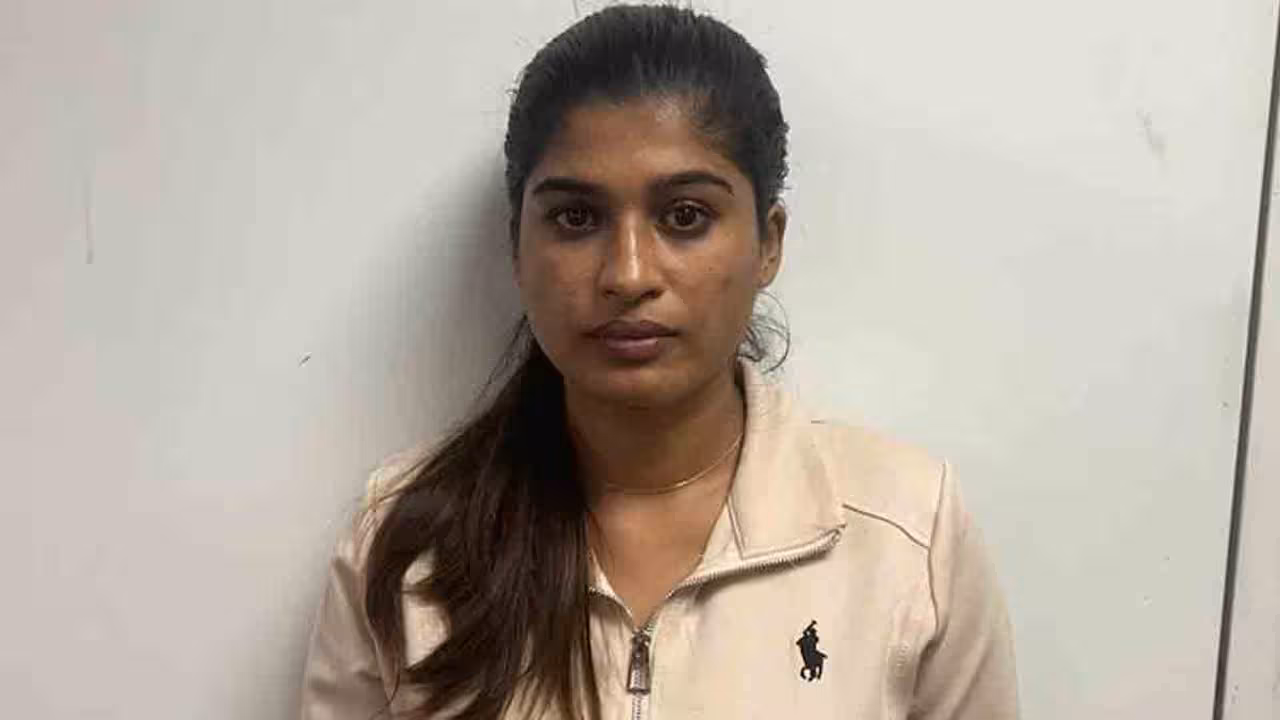 Model Arrested | బ్యాంకాక్ నుంచి రూ.11.82 కోట్ల విలువైన గంజాయి స్మగ్లింగ్.. మోడల్ అరెస్ట్