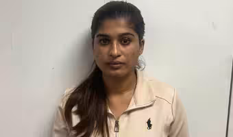Model Arrested | బ్యాంకాక్ నుంచి రూ.11.82 కోట్ల విలువైన‌ గంజాయి స్మ‌గ్లింగ్‌.. మోడ‌ల్ అరెస్ట్‌