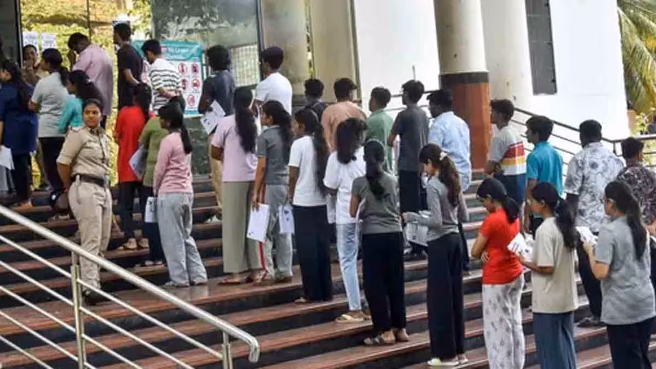 NEET retest paper leak | నీట్ రీఎగ్జామ్ పేపర్ లీక్..? ఎన్టీఏ ఏమన్నదంటే..?