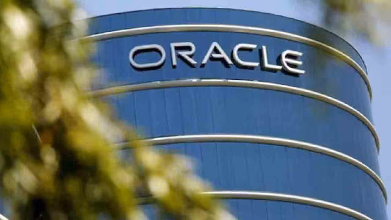 Oracle layoffs | ఏఐ ఎఫెక్ట్.. 12 నెలల్లో 21,000 మందిని తొలగించిన ఒరాకిల్.. భవిష్యత్తులో మరిన్ని కోతలు