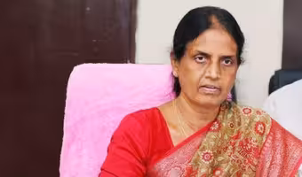 Sabitha Indra Reddy | నిరుద్యోగులపై లాఠీచార్జ్ దారుణం: సబితా ఇంద్రారెడ్డి