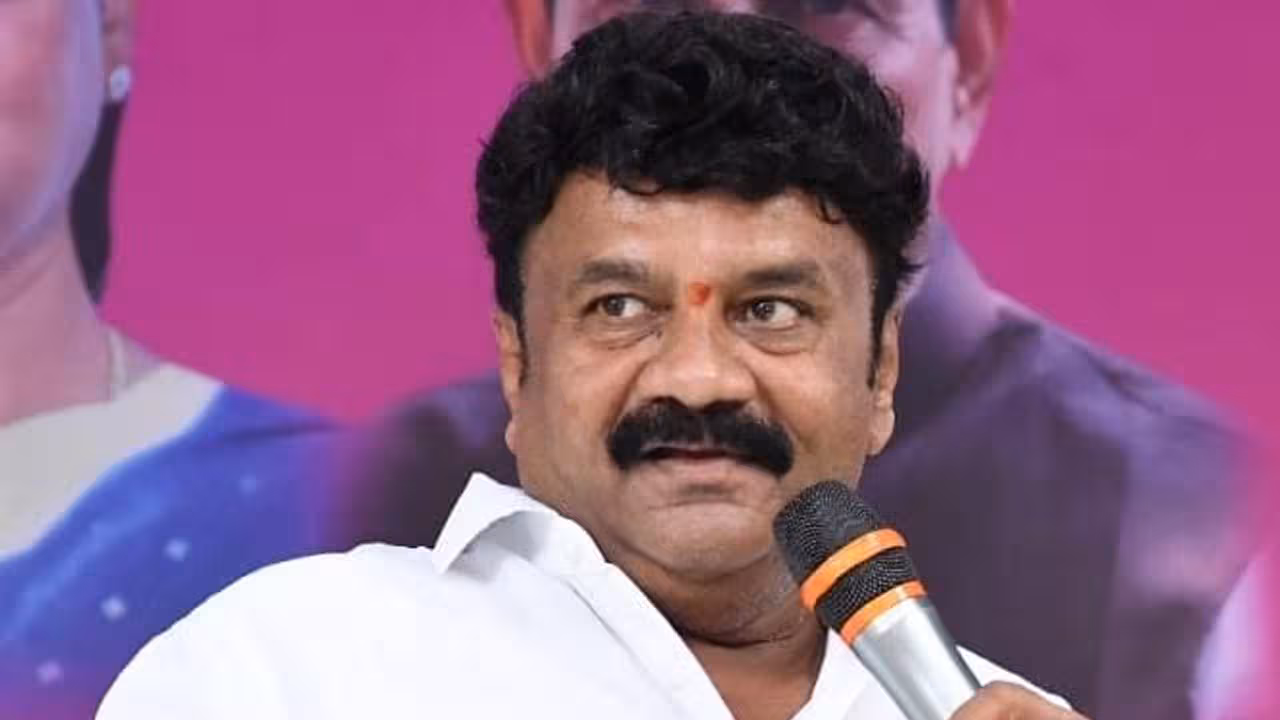 Talasani Srinivas Yadav | రాజ్యాంగం కల్పించిన హక్కు ఓటు.. ప్రతిఒక్కరు సద్వినియోగం చేసుకోవాలి: మాజీ మంత్రి తలసాని