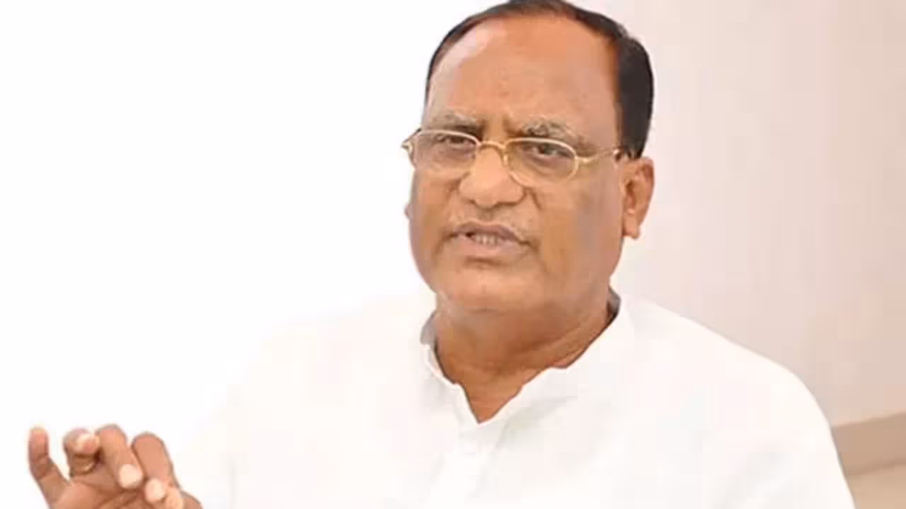 Gutha Sukender Reddy | పవన్ అక్కడే ఉండాలి.. ఎక్కడో ఉంటా అంటే ఎలా?: మండలి చైర్మన్ గుత్తా