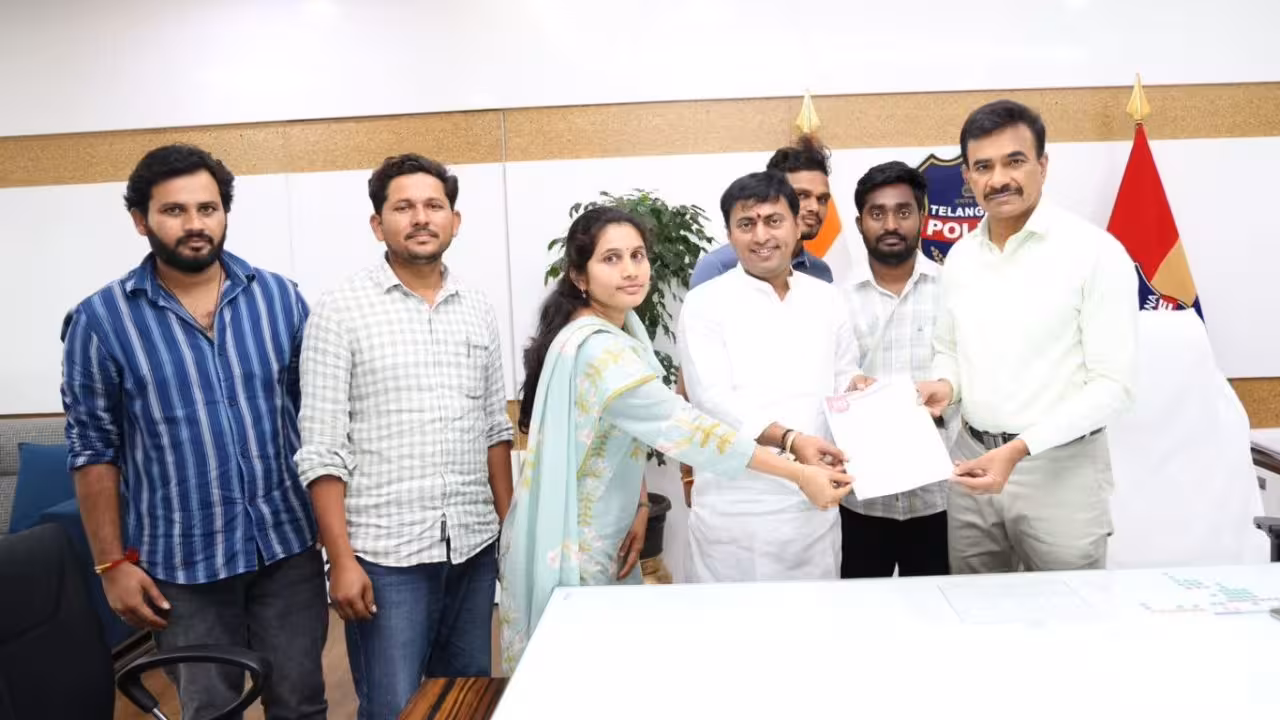 Rakesh Reddy | ఖాళీగా ఉన్న పోలీస్ ఉద్యోగాలను తక్షణమే భర్తీ చేయండి.. డీజీపీని కోరిన నిరుద్యోగులు