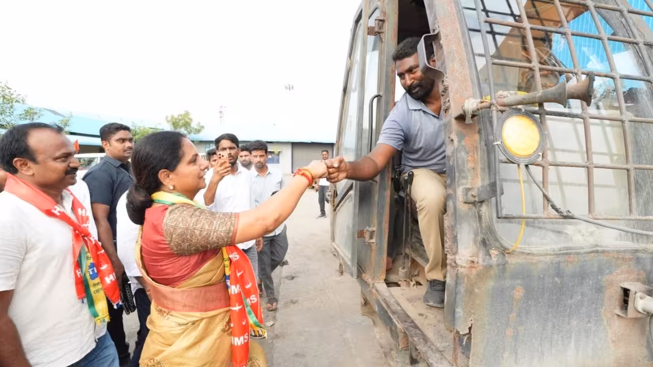 Kavitha | మీ ఆశీర్వాదం కోసం వచ్చా.. హెచ్ఎంఎస్ ఎన్నికల్లో టీఆర్ఎస్ను గెలిపించండి