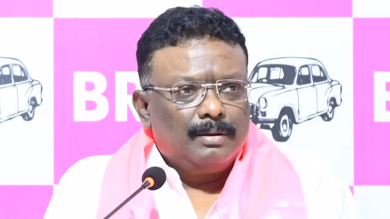 Dasoju Sravan | హిల్ట్ పేరుతో రూ.6 లక్షల కోట్ల దందా చేస్తున్నరు.. మేం ఛార్జ్ షీట్ రిలీజ్ చేస్తాం