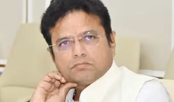 Sridhar babu | మంత్రి శ్రీ‌ధ‌ర్‌బాబు దంప‌తుల‌పై ఏఐ వీడియో క‌ల‌క‌లం.. సోష‌ల్ మీడియాలో వైర‌ల్‌