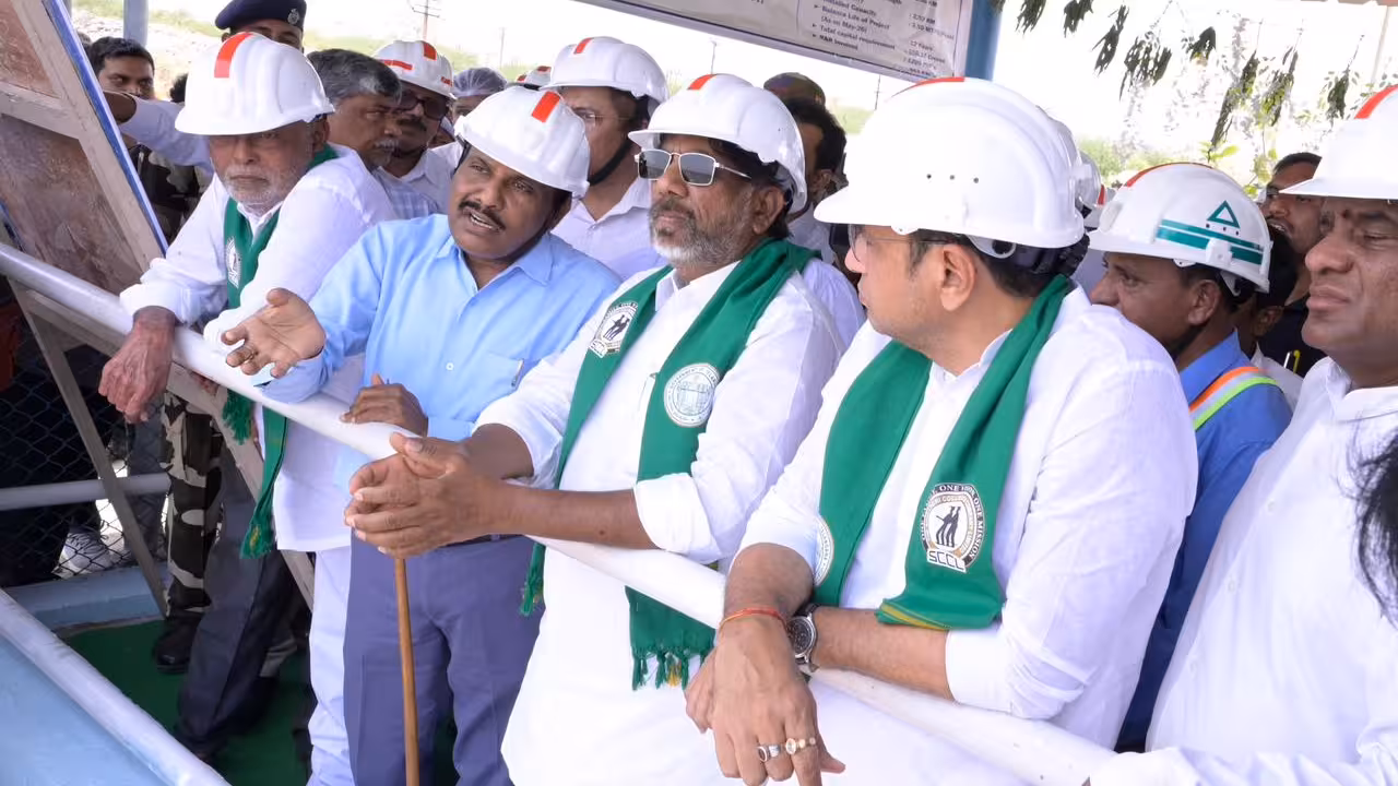 Bhatti Vikramarka | సింగరేణిలో దోపిడీదారులకు స్థానం లేదు: భట్టి
