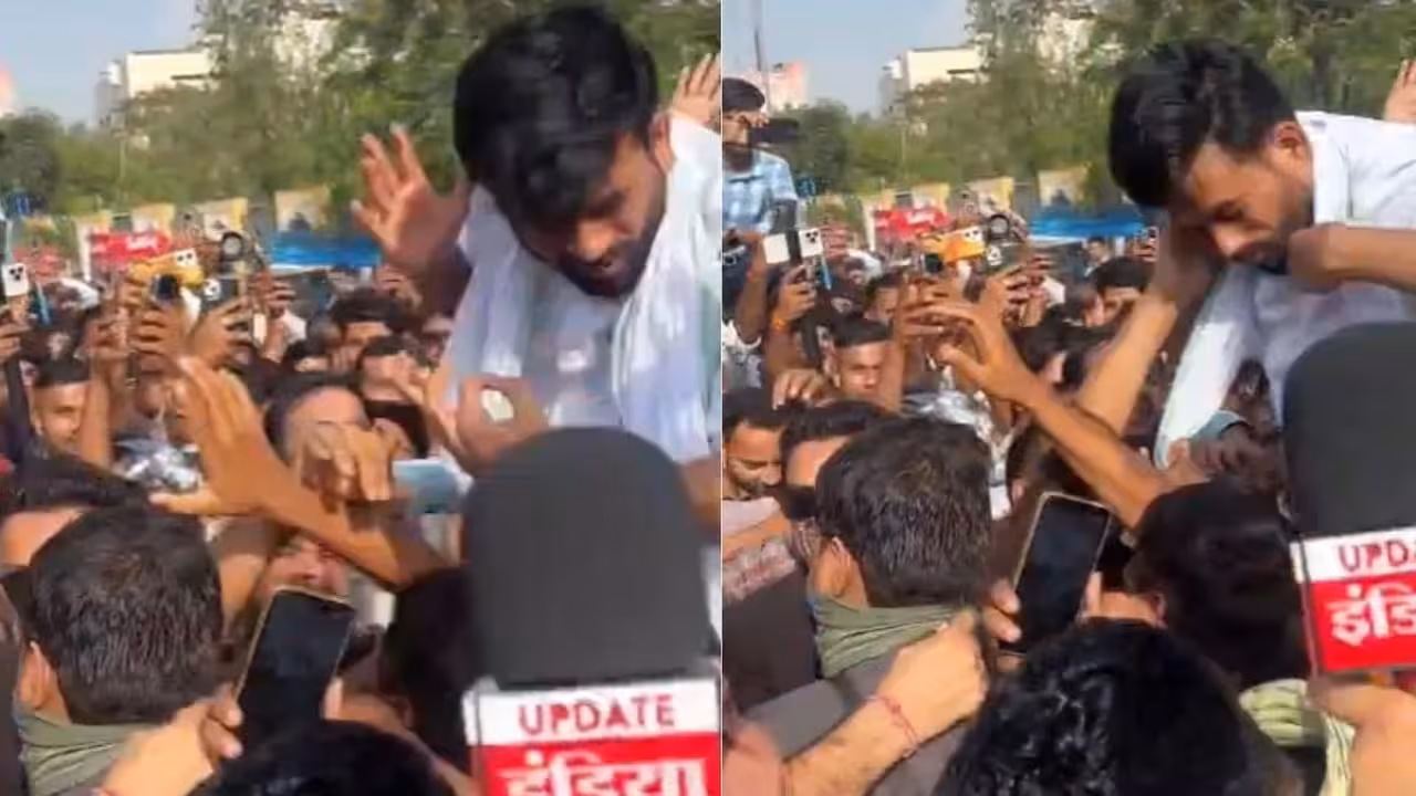 Abhijeet Dipke Slapped | జైపూర్లో హైడ్రామా: కాక్రోచ్ పార్టీ ఫౌండర్ అభిజీత్ దిప్కే చెంప చెల్లు.. వీడియో వైరల్!