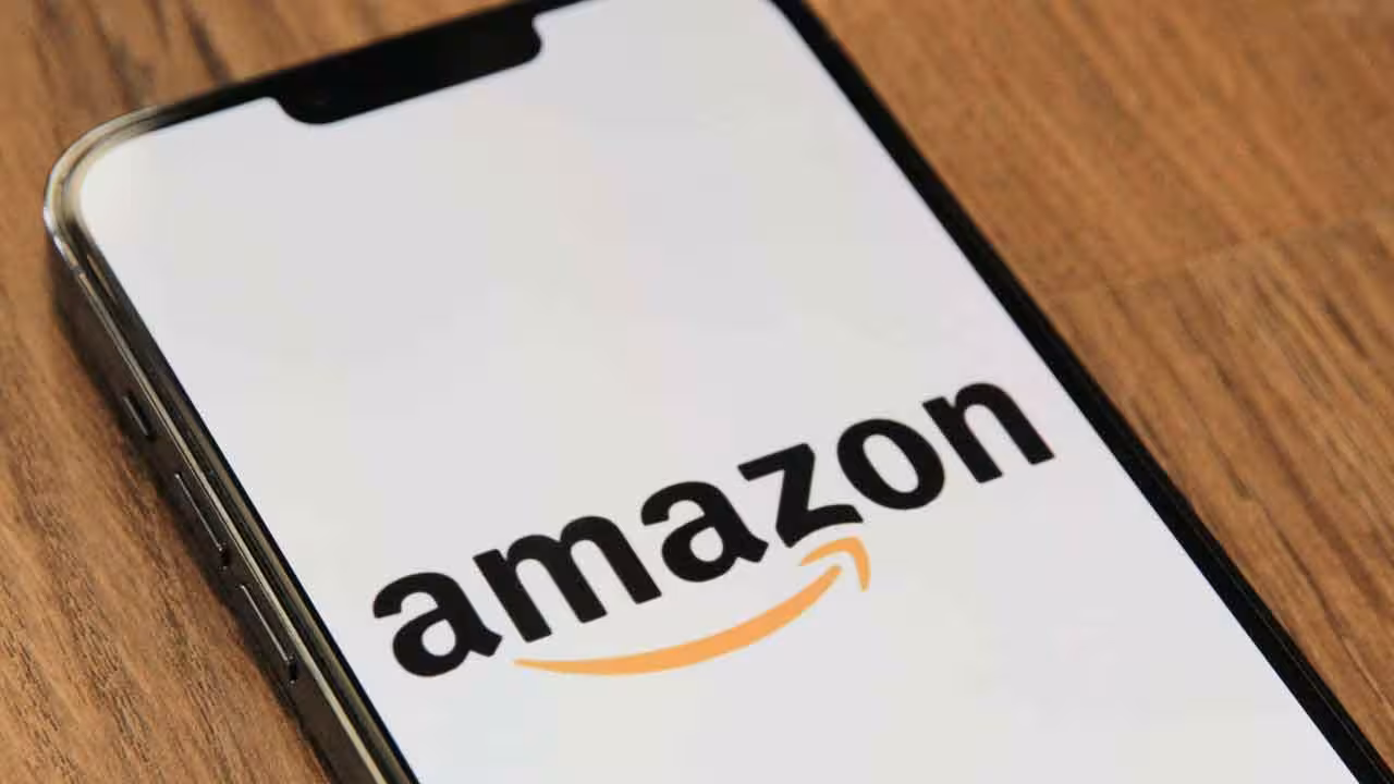 Amazon Store | టూ వీలర్ కొనుగోళ్లలో అమెజాన్ స్టోర్ దూకుడు.. చిన్న పట్టణాల నుంచే భారీ డిమాండ్..