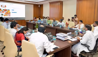 Telangana Dairy Farmers | 27 లక్షల మంది విద్యార్థులకు ‘విజయ’ పాలు.. పాడి రైతులకు బకాయిల్లేని పేమెంట్లు: డిప్యూటీ సీఎం భట్టి