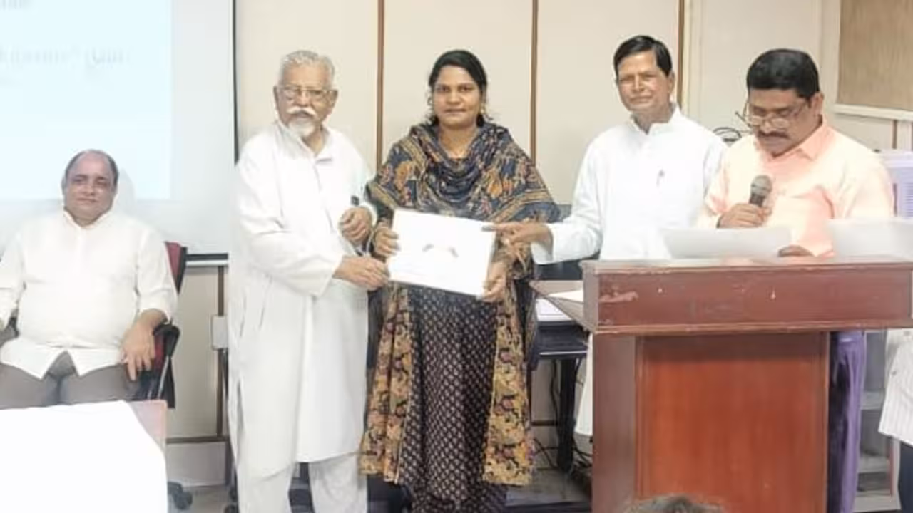 G Chinna Reddy | సకల రంగాల్లో సత్తా చాటాలి.. మహిళా సాధికారతపై డాక్టర్ చిన్నారెడ్డి కీలక వ్యాఖ్యలు