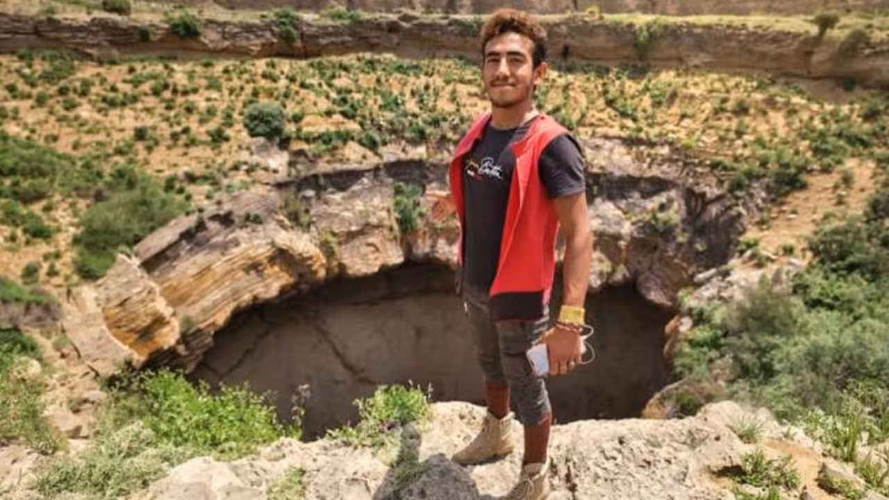 Yemeni Acrobat Death | సోషల్ మీడియా పిచ్చికి మరో బలి.. వ్యూస్ కోసం అగ్నిపర్వతం ఎక్కిన యువకుడు.. చివరకు ఏమైందంటే!