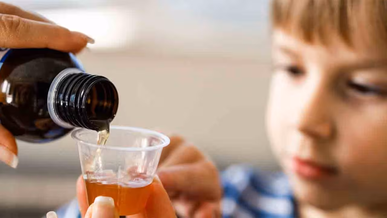 Cough Syrups | దగ్గు మందు విక్రయాలపై కేంద్రం కీలక నిర్ణయం.. డాక్టర్ ప్రిస్క్రిప్షన్ తప్పనిసరి