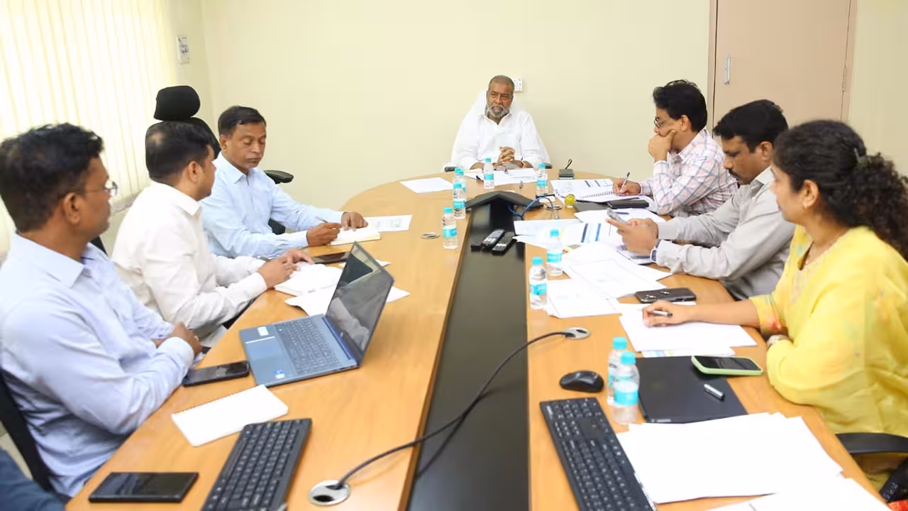 TGMSIDC Review Telangana | ఆ రోగులకు ప్రభుత్వం అండ.. ఉచితంగా మందులు: దామోదర రాజనర్సింహ కీలక నిర్ణయాలు