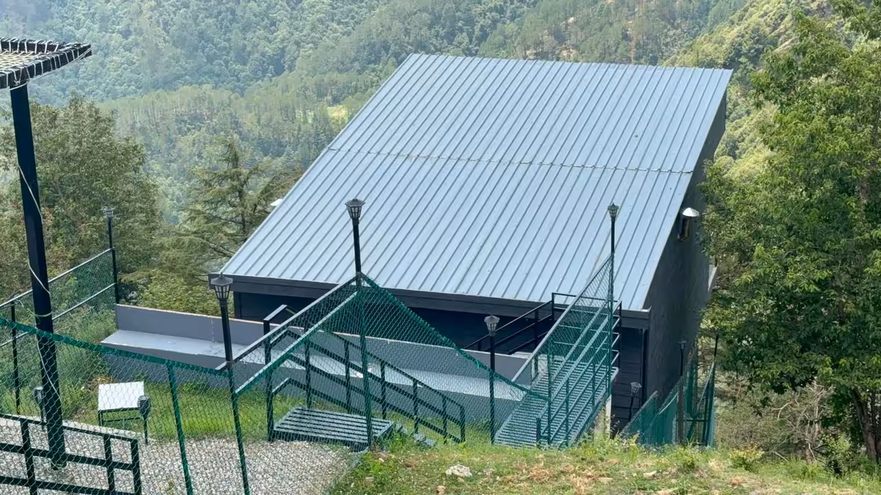 Delhi IT Professional Found Dead in Mussoorie Homestay Under Mysterious Circumstances