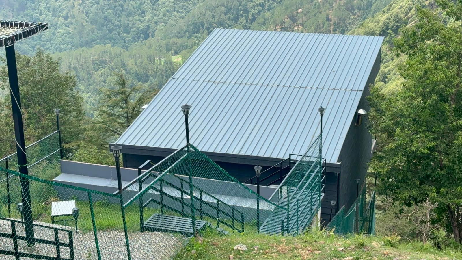 Delhi IT Professional Found Dead in Mussoorie Homestay Under Mysterious Circumstances