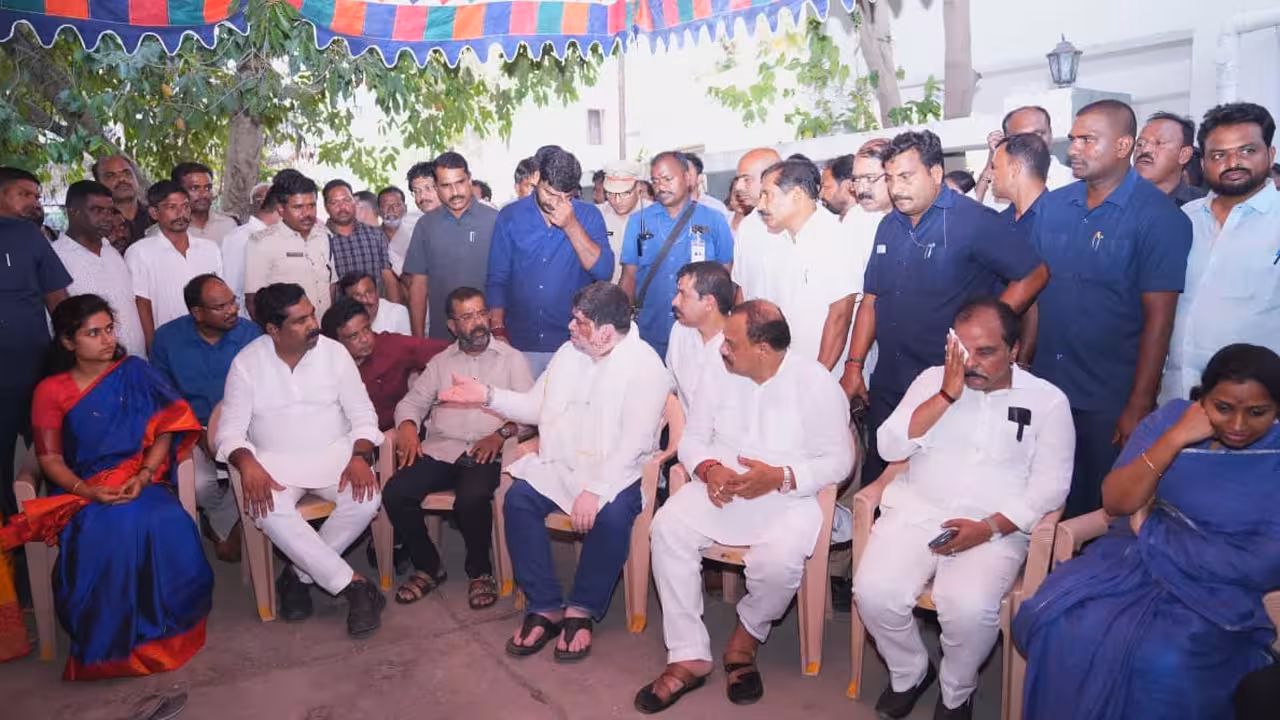 MVI Venkanna Death Minister Ponnam Prabhakar Orders High-Level Probe