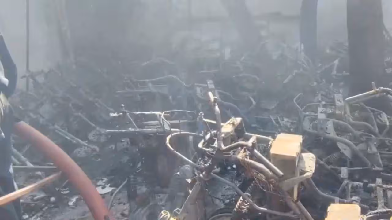 Fire Breaks | మూసాపేట్లో భారీ అగ్నిప్రమాదం