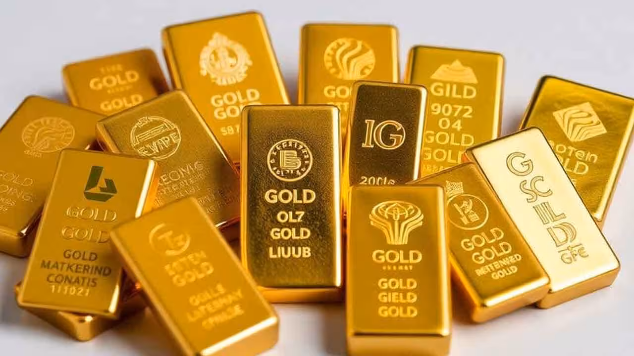 Gold And Silver Prices Today | స్వల్పంగా తగ్గిన బంగారం ధరలు.. అనిశ్చితిలో మార్కెట్లు..