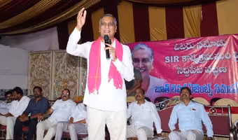 Harish Rao Challenges CM Revanth Reddy | రేవంత్.. దమ్ముంటే అసెంబ్లీ రద్దు చెయ్, ఎన్నికల్లో తేల్చుకుందాం: హరీశ్ రావు స్ట్రాంగ్ కౌంటర్
