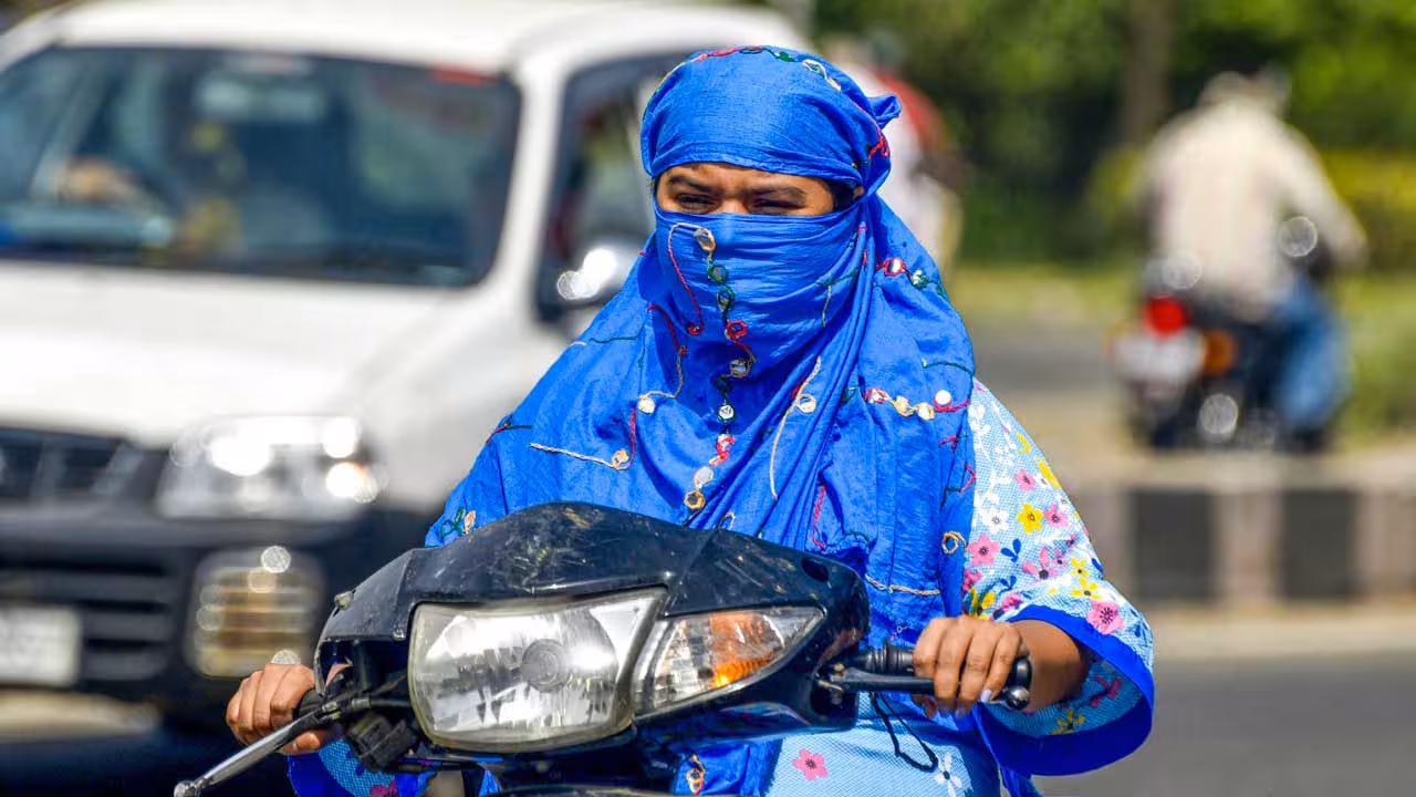 Heat Wave | 48 గంటల పాటు దంచికొట్టనున్న ఎండలు.. ఉత్తర తెలంగాణకు వడగాల్పుల హెచ్చరిక