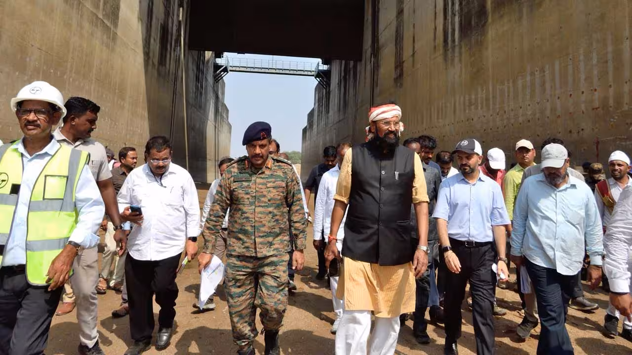 Uttam Kumar Reddy | 2027 వేసవి చివరి నాటికి మేడిగడ్డ పునరుద్ధరణ : మంత్రి ఉత్తమ్ కుమార్ రెడ్డి