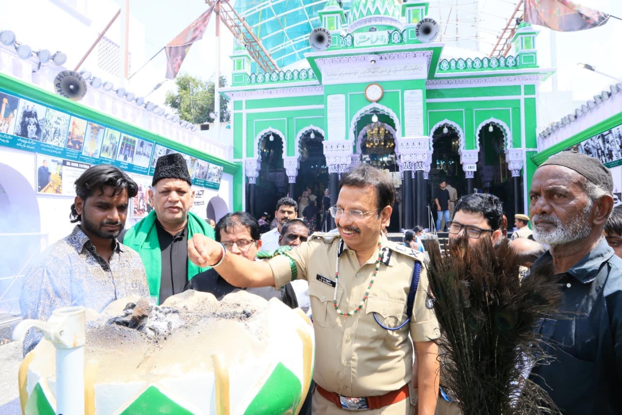 Hyderabad CP VC Sajjanar Reviews Muharram Security Elephant Trial Run Held