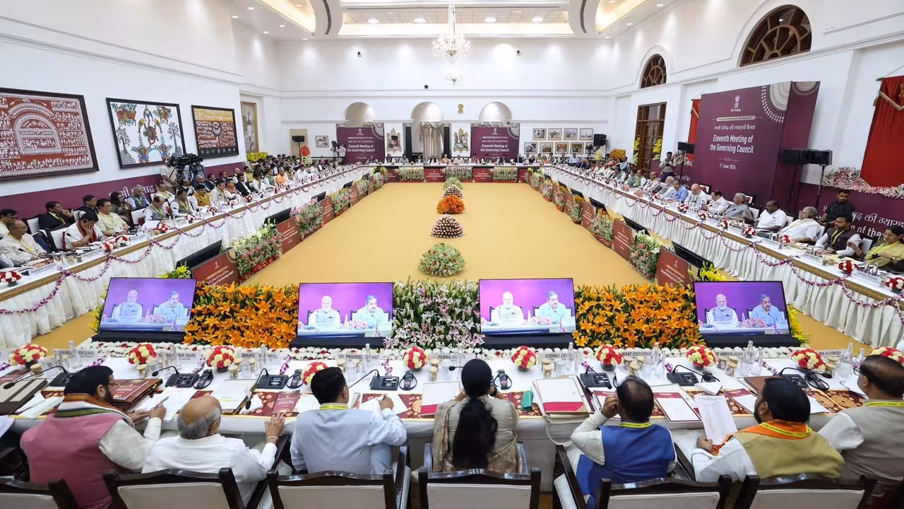 PM Modi at NITI Aayog: India Moving Ahead Despite Global Crisis
