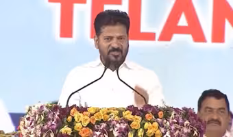Revanth Reddy | తెలంగాణ భవిష్యత్ అద్దాల మేడలు, రంగుల గోడల్లో లేదు.. తరగతి గదుల్లోనే: సీఎం రేవంత్