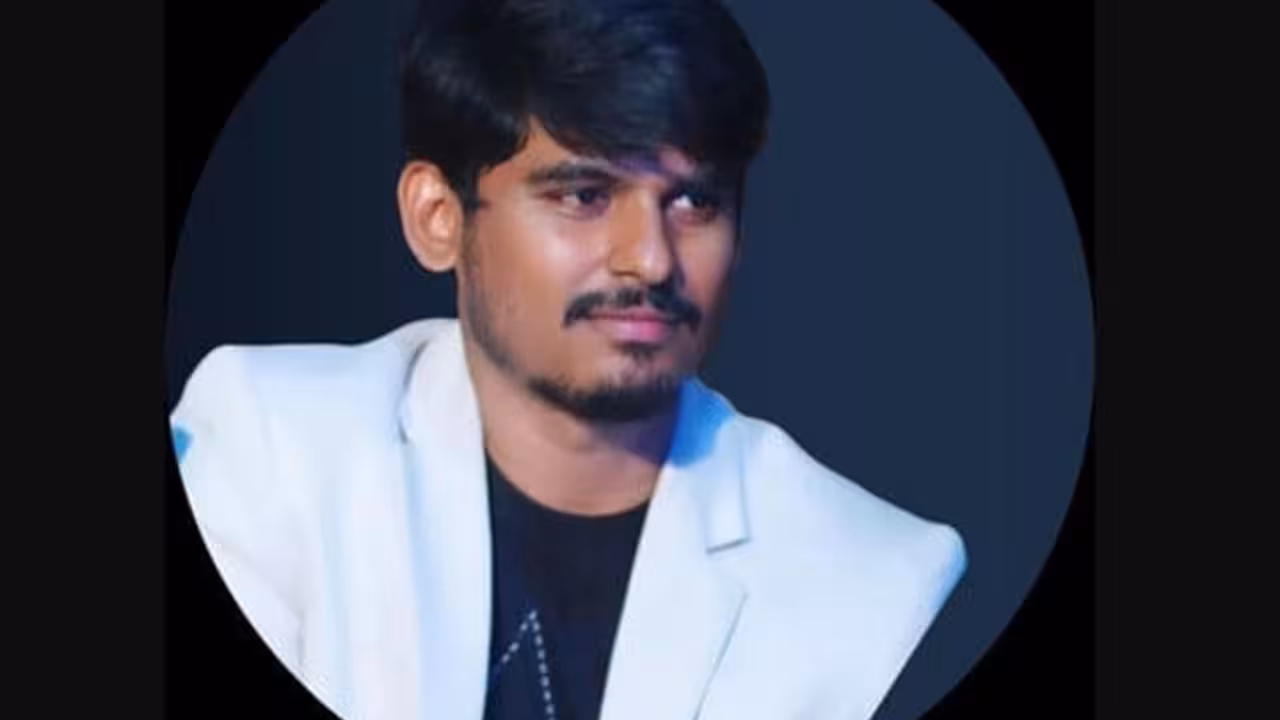 Hyderabad startup CEO | లగ్జరీ కార్పొరేట్ లైఫ్కు గుడ్బై.. ఒరాకిల్, అమెజాన్ ఉద్యోగాలను వదిలి హైదరాబాద్ స్టార్టప్ సీఈఓగా మారిన తెలుగు టెకీ
