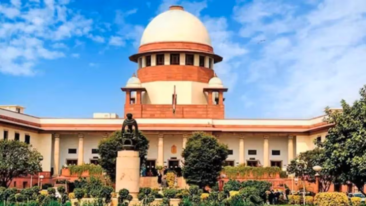 Supreme Court | 13 రోజులు భార్యతో మాట్లాడకపోవడం క్రూరత్వం కాదు.. సుప్రీం కీలక వ్యాఖ్యలు