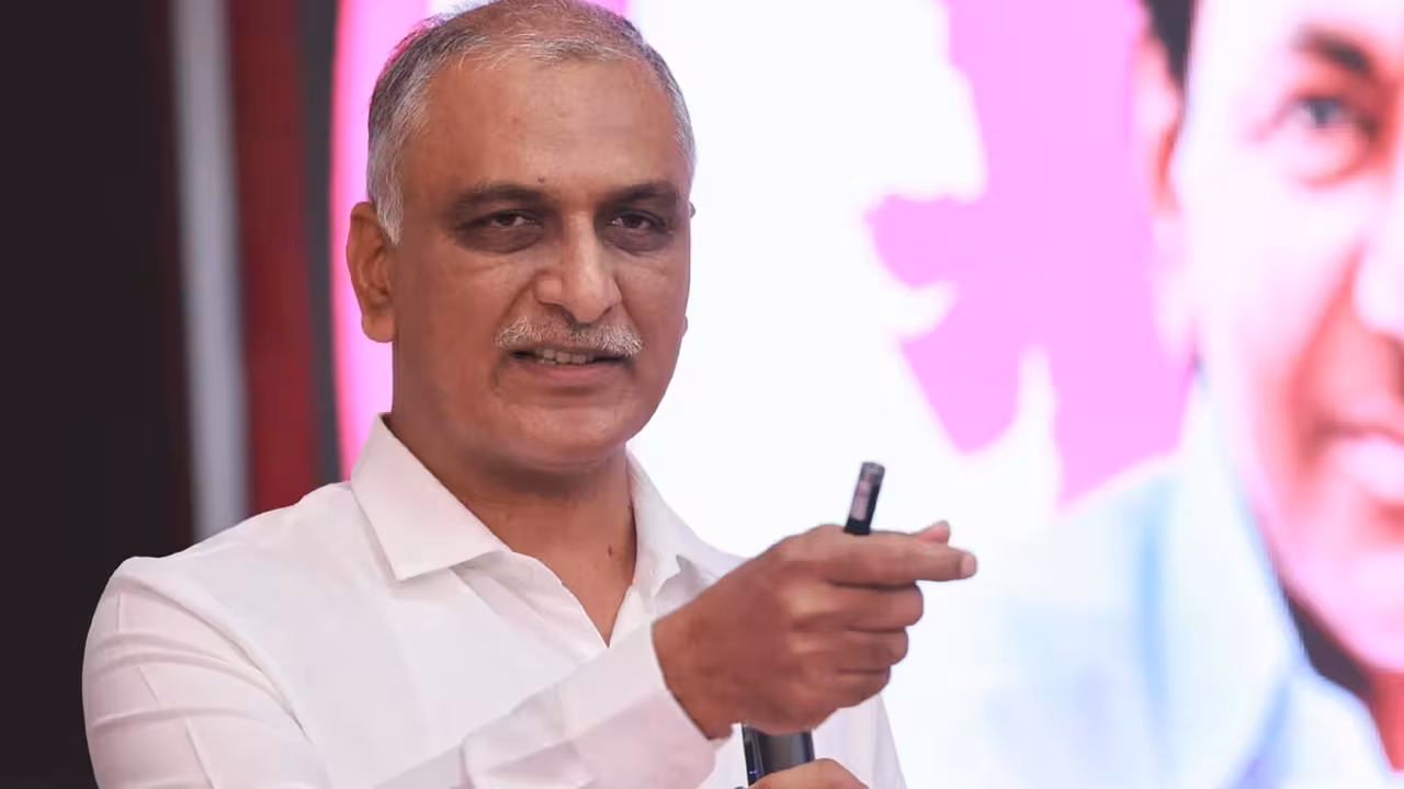 Crop Bonus Telangana | సన్నాల బోనస్కు కోతలు.. రైతన్నకు వాతలు! రేవంత్ సర్కార్ వ్యవసాయ సమీక్షపై హరీశ్ రావు ధ్వజం