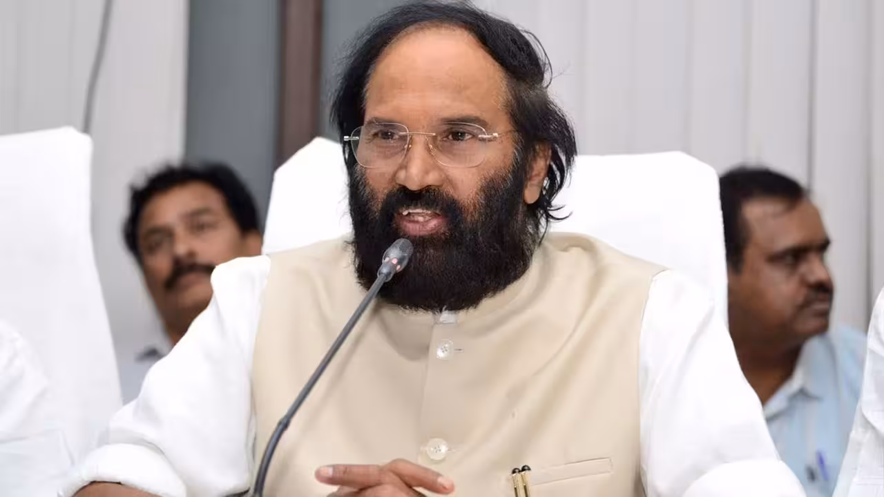 Telangana Irrigation Projects | ప్రాజెక్టులకు పూర్వ వైభవం.. జలాశయాల్లో డీసిల్టేషన్పై మంత్రి ఉత్తమ్ ఫోకస్, అధికారులకు కీలక ఆదేశాలు