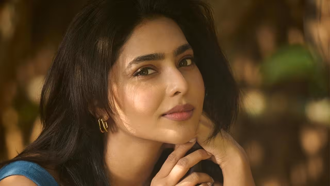 Aishwarya Lekshmi | రూ.100కోట్లు ఇచ్చినా సోషల్ మీడియా జోలికి వెళ్లను.. తేల్చి చెప్పిన మల్లు బ్యూటీ ఐశ్వర్య లక్ష్మి..!