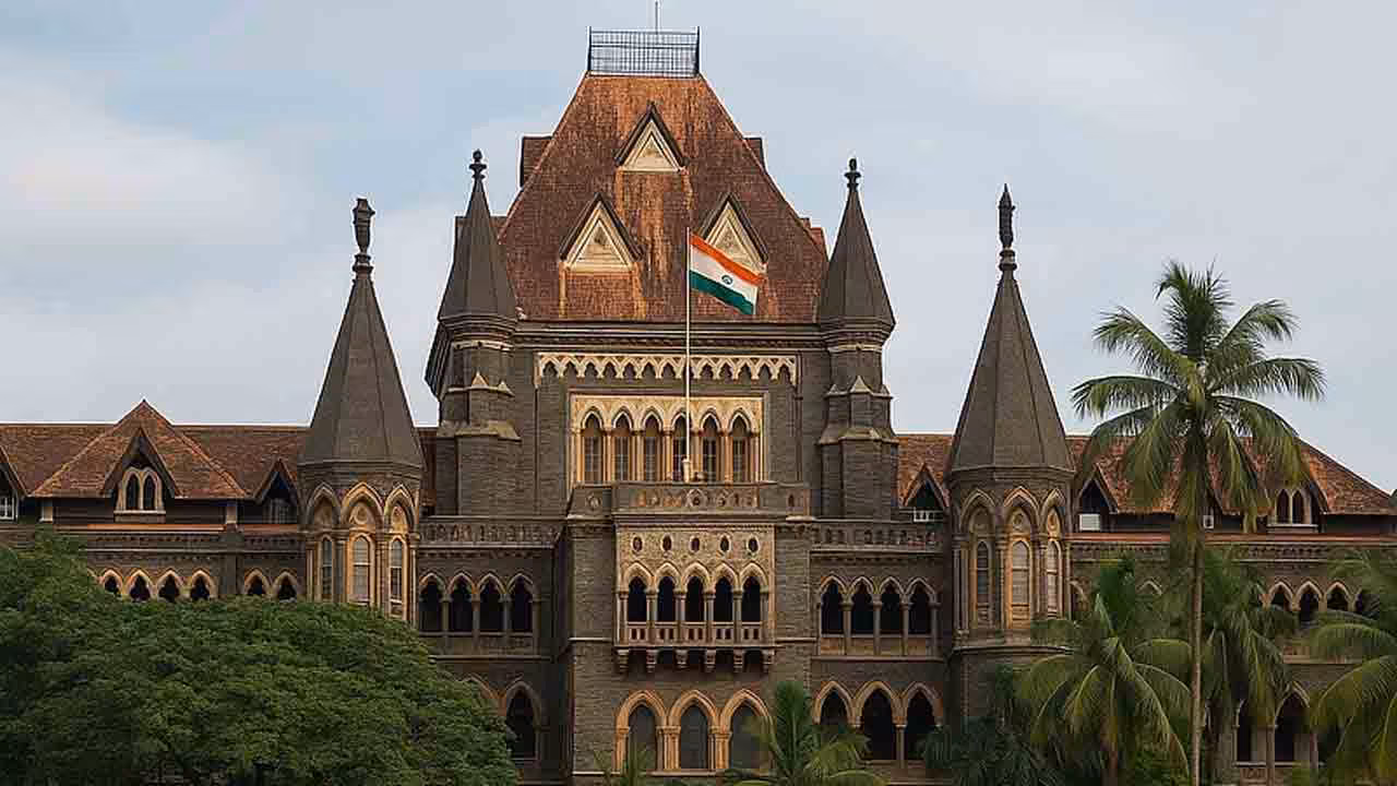 Bombay High Court | రెండు పురుగులు కనిపించినంత మాత్రాన లైసెన్స్ రద్దు చేస్తారా..? ఎఫ్డీఏ చర్యలను తప్పుబట్టిన బాంబే హైకోర్టు