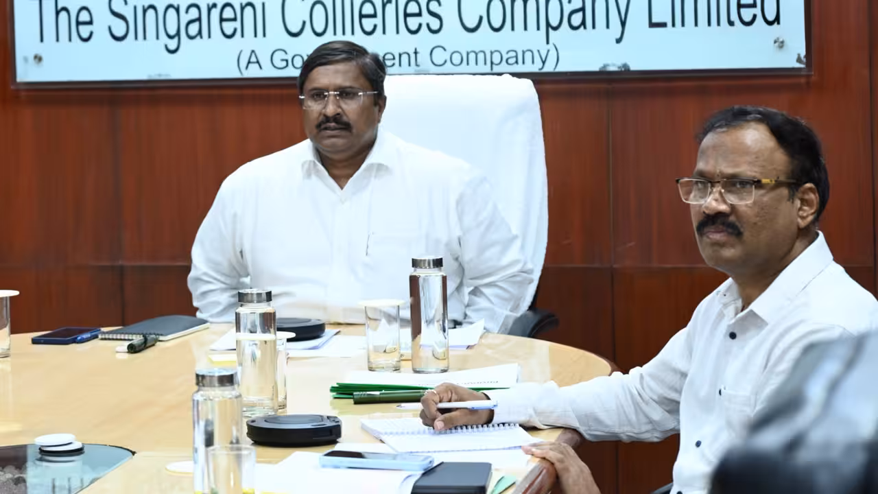 Singareni | సింగరేణి బొగ్గు నాణ్యతలో రాజీ లేదు: సీఎండీ డాక్టర్ బుద్ధప్రకాశ్ జ్యోతి