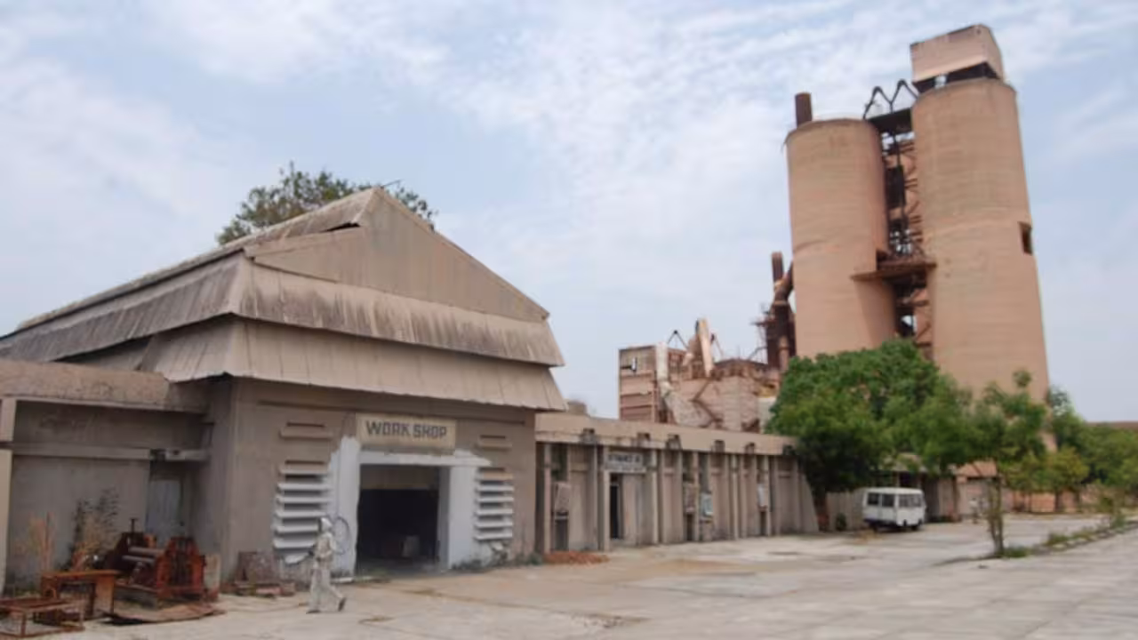 CCI | సీసీఐని పునఃప్రారంభించండి.. కేంద్ర మంత్రిని కోరనున్న బీఆర్ఎస్