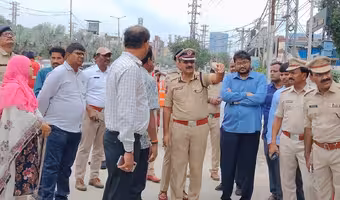 CP Ramesh | వర్షాకాల సమస్యలపై సీపీ రమేశ్ క్షేత్రస్థాయి పరిశీలన.. నీటి నిల్వ ప్రాంతాలపై ప్రత్యేక దృష్టి