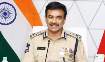 TG Police | అద‌న‌పు భ‌ద్ర‌త వెన‌క్కి..! డీజీపీ సీవీ ఆనంద్ అధ్య‌త‌న స‌మావేశంలో నిర్ణ‌యం..!